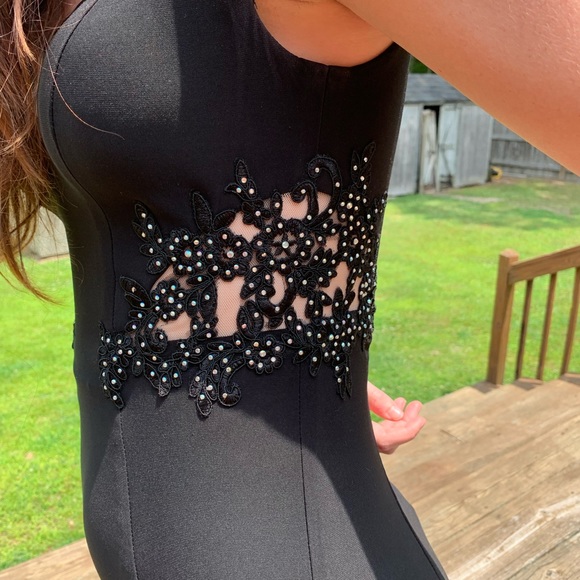 Blondie formal dress - Picture 2 of 9